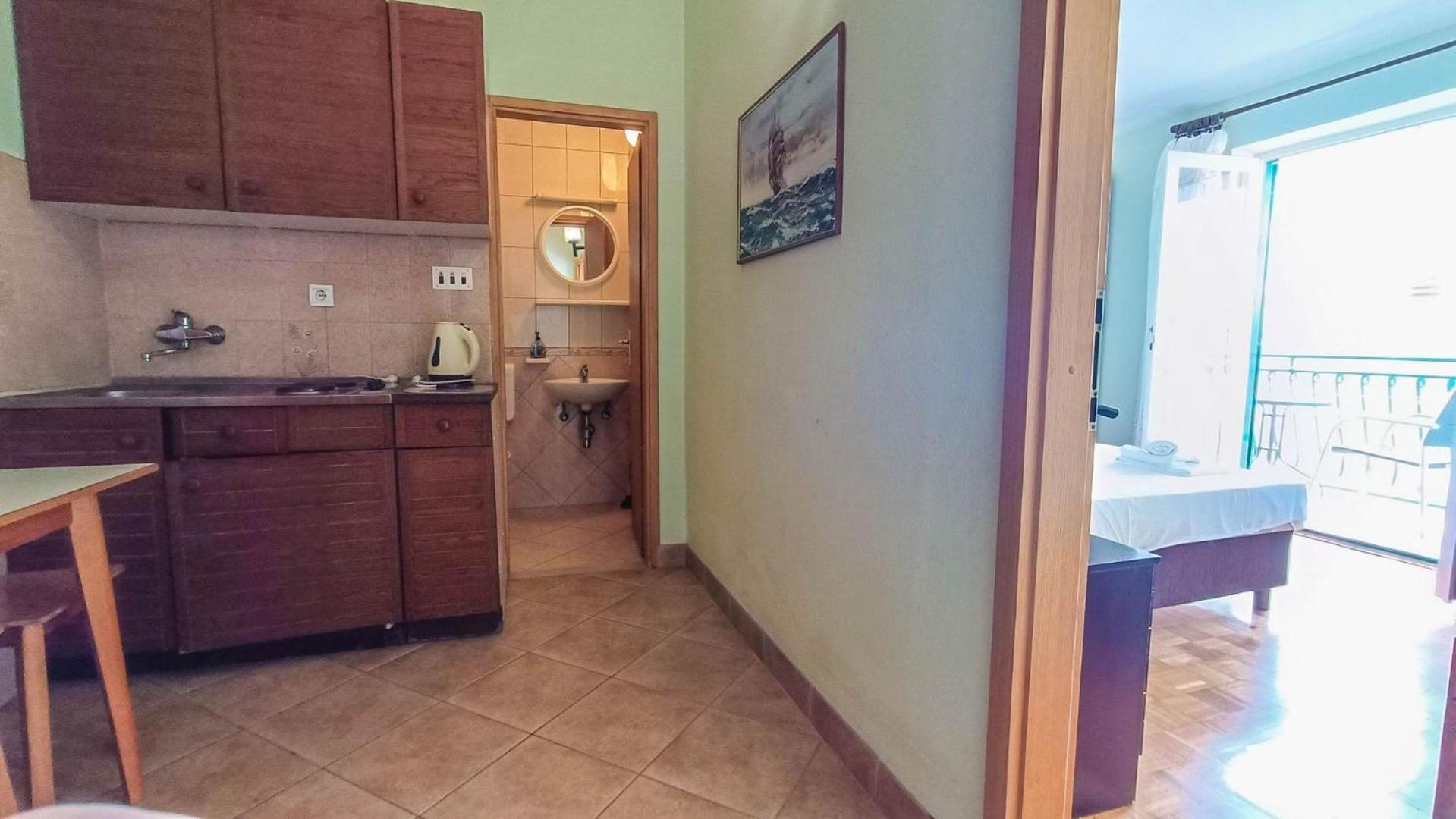 Apartments Ines - 15 Meters From The Beach Промайна Екстериор снимка