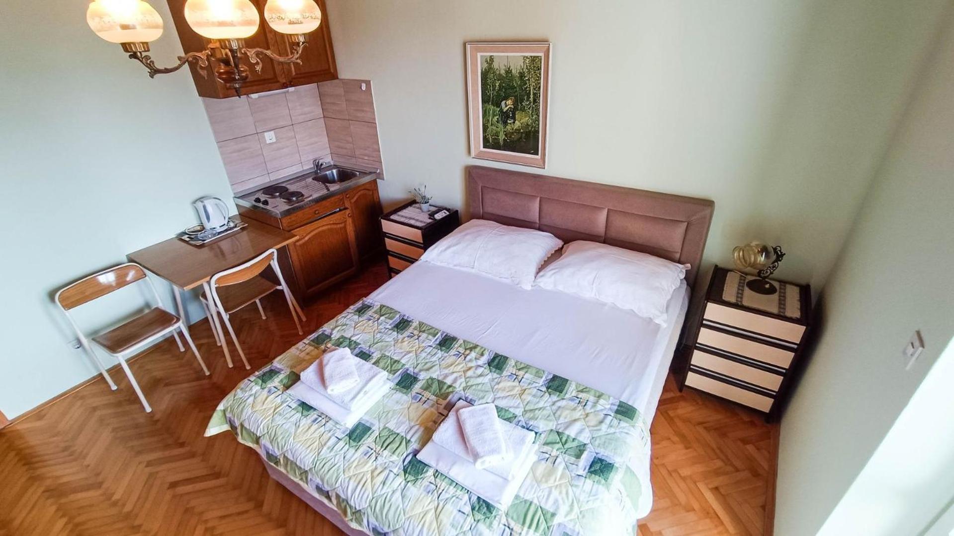 Apartments Ines - 15 Meters From The Beach Промайна Екстериор снимка