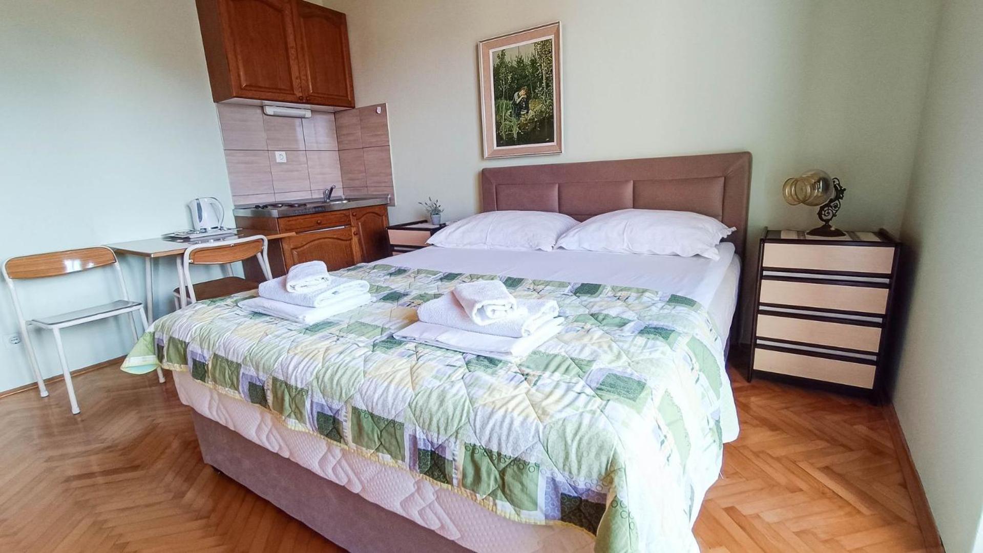Apartments Ines - 15 Meters From The Beach Промайна Екстериор снимка