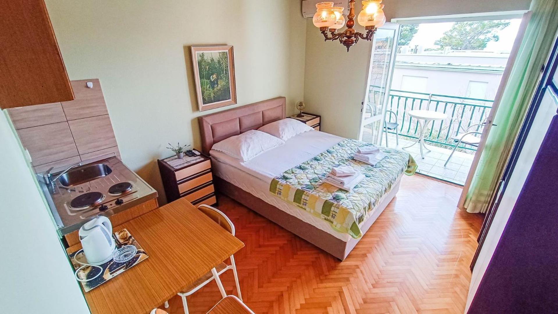 Apartments Ines - 15 Meters From The Beach Промайна Екстериор снимка