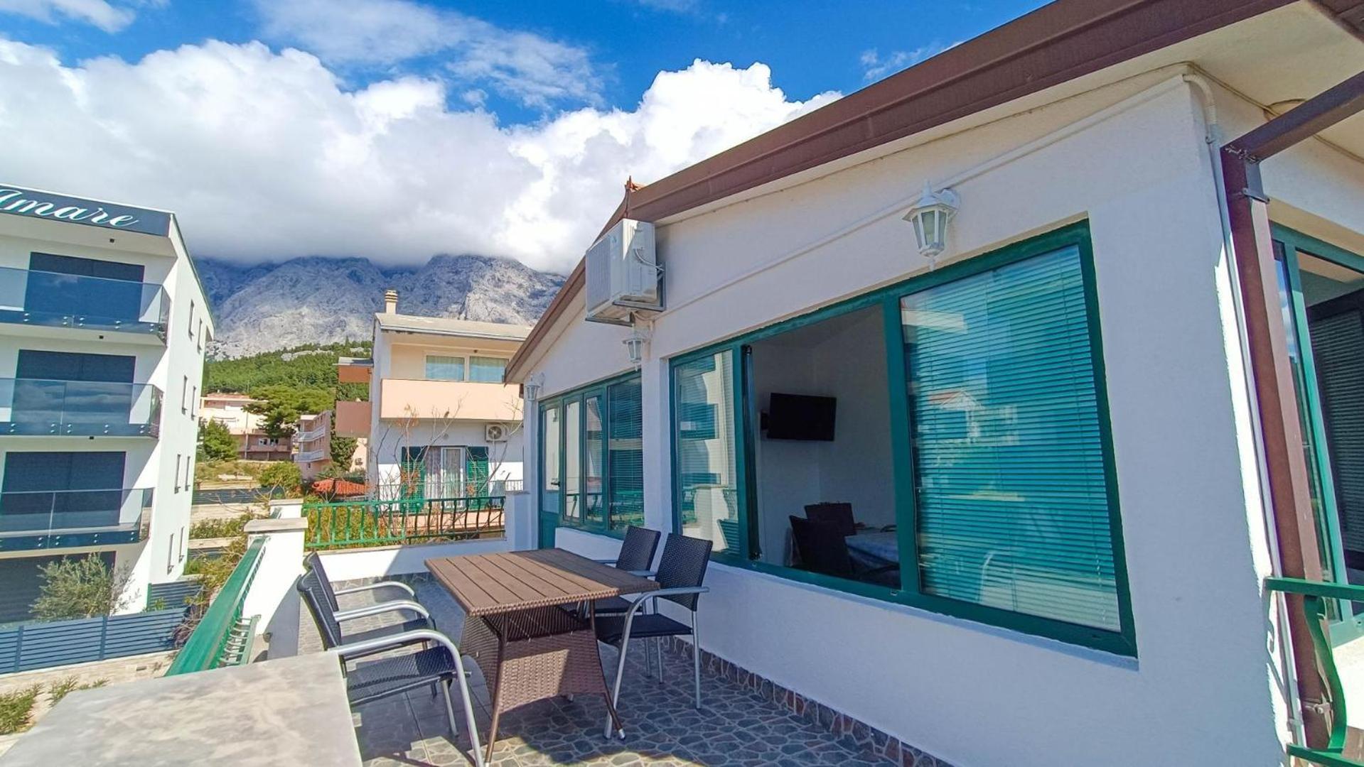 Apartments Ines - 15 Meters From The Beach Промайна Екстериор снимка